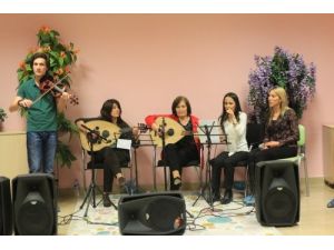 Anasınıfına Giden Küçükler, Dedeleri Ve Nineleriyle Eğlendi