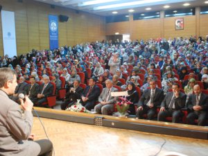 Kur'an-ı Kerim bülbüllerine taç takıldı