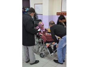 Bingöl'de Vatandaşlar Oylarını Kullanıyor