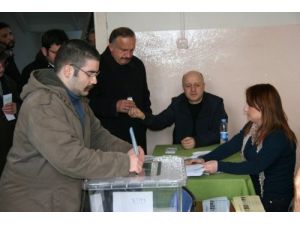 Trabzonlular Seçim Gününe Kar Sürpriziyle Uyandı