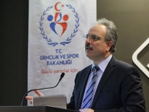 Canik Başarı Üniversitesi Gençlerin Meslek Edinmelerine İmkân Sağlıyor