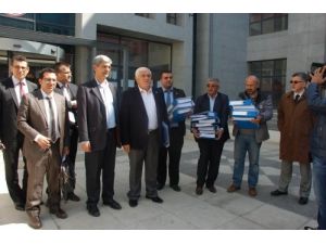 Chp’den Gaziantep’te Seçim İtirazı: Adliye Merdivenlerinde Tutanak Tanzim Edildi