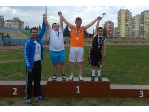 Down Sendromlu Sporcu Altın Madalya Aldı