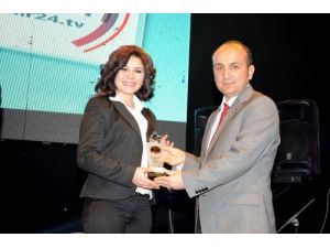 Amasya Üniversitesi Rektörü Orbay’a 'Altın Kalem' Ödülü