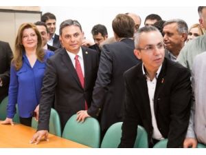 Muratpaşa Belediye Başkanı Seçilen Ümit Uysal Mazbatasını Aldı