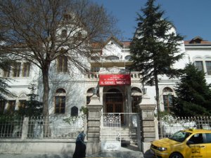 İşçiler haber bekliyor
