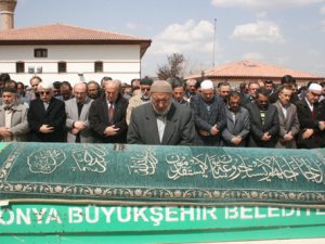 Hüseyin Avni Uğur babasını kaybetti