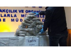 Aracın Zulasında 20 Kilogram Eroin Ele Geçirildi
