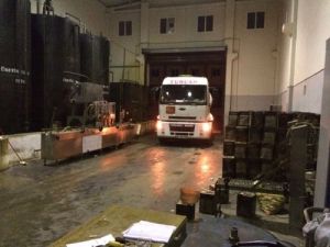 Kaçak Akaryakıt İmal Eden Dört Kişi Yakalandı