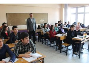 Erzincan’da 12. Sınıf Öğrencilerine Özel Eğitim Uygulaması Başlatıldı