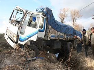 Hüyük'te trafik kazası: 2 yaralı