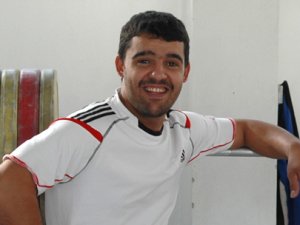 Konyalı halterci madalyaları topladı