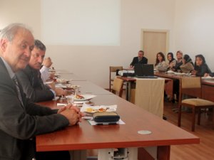 Yazma eserler tarihe ışık tutuyor