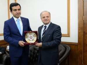 Başkan Bahçeci, Vali Çakacak’ı Ziyaret Etti