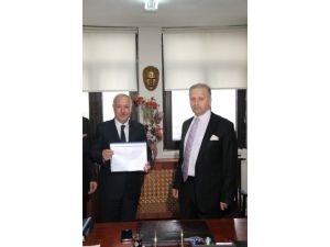 Zonguldak Belediye Başkanı Muharrem Akdemir, Mazbatasını Aldı