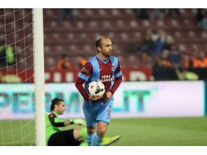 Trabzonspor, Gençlerbirliği'ni 3-0'la Geçti