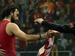 Selçuk İnan Atletico Madrid'e transfer oldu