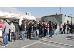 Galatasaray Taraftarı Biletleri Tüketti