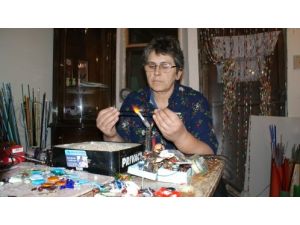 Atık Şişelerden Sanat Eserleri Ortaya Çıkarıyor