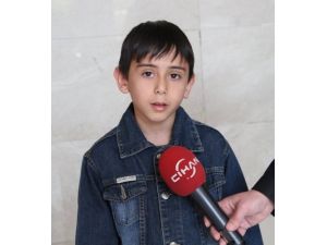 Henüz 9 Yaşında Ama Günde En Az Bir Kitap Okumadan Yatmıyor