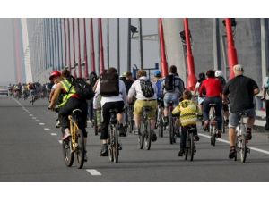 Rusya’da Türkiye’de Tatil İçin Bisiklet Yarışması Düzenleniyor