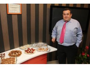 Doç. Dr. Demiray: Kanserli Hastalar Şeker Yerine Bitkisel Tatlandırıcı Kullansın