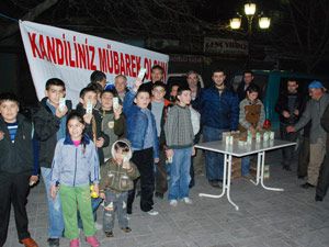 Camiler doldu taştı