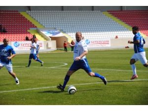 Şöhretler Karması, Manavgat Karması'nı 4-2 Yendi