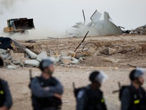İsrail, Filistinlilere ait 18 evi yıktı
