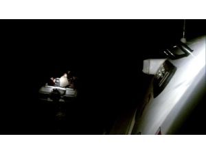 Bodrum'da Arızalan Teknede 16 Kaçak Çıktı