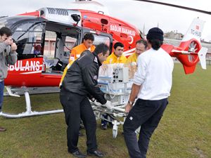 Hava ambulansı Özdemir bebek için uçtu