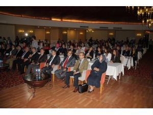 Dahili Ve Cerrahi Yoğun Bakım Hemşireliği Kongresi Başladı