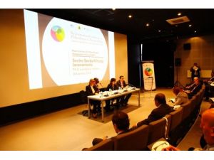 "Hayırseverlik Ve Barış İnşası" Konferansı İstanbul'da Başladı