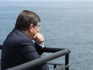 Japonya seyahatinde Davutoğlu'nun duygulu anları