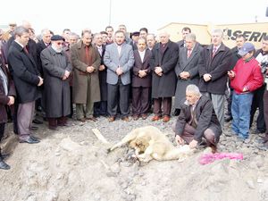 Üniversite camisinin temeli törenle atıldı