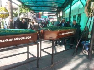 Huzurevi Yangınında Ölenler Toprağa Veriliyor