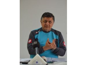 Yılmaz Vural: Süper Lig'i Direk Çıkmak İçin Küçük De Olsa Şansımız Var