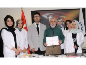 Omü Tıp Fakültesi Öğrencileri Bilimsel Bildiri Dalında Birincilik Aldı