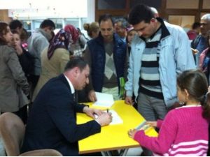 Merzifon Ahi Koleji Öğrencileri Velileriyle Birlikte Öğreniyor