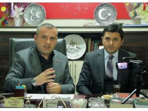Mhp Kars İl Başkanı Özcan: Üniversitede Yaşanan Olayları Kabul Etmiyoruz