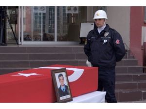 Kalp Krizinden Ölen Polis İçin Sessiz Tören