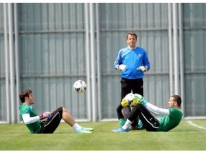 Bursaspor 2. Başkanı Şen, Yerel Gazeteciyi Tesislerden Kovdu