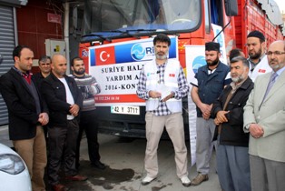 Suriye'ye yardımlar sürüyor