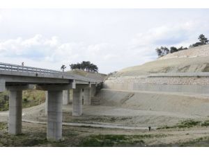 Yeni Yapılan Çanakkale Viyadüğü’nde Çatlaklar Oluştu