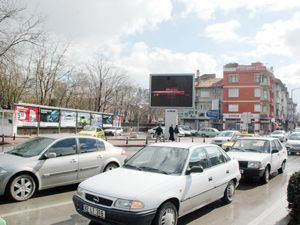 Şehir boyunca işgal!