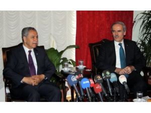 Arınç: Başbakan Aday Olursa, Cumhurbaşkanımız Onur Duyacak Ve Destekleyecektir