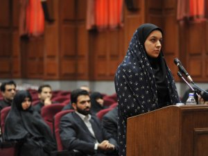 İran'da tecavüzcüsünü öldüren kadına idam cezası