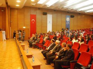 SGK’da aile içi eğitim semineri verildi