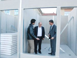 Akşehir’de prefabrik dükkan çalışmaları sürüyor