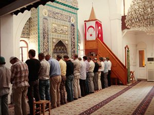 Yavru vatanda ezanlar sustu!